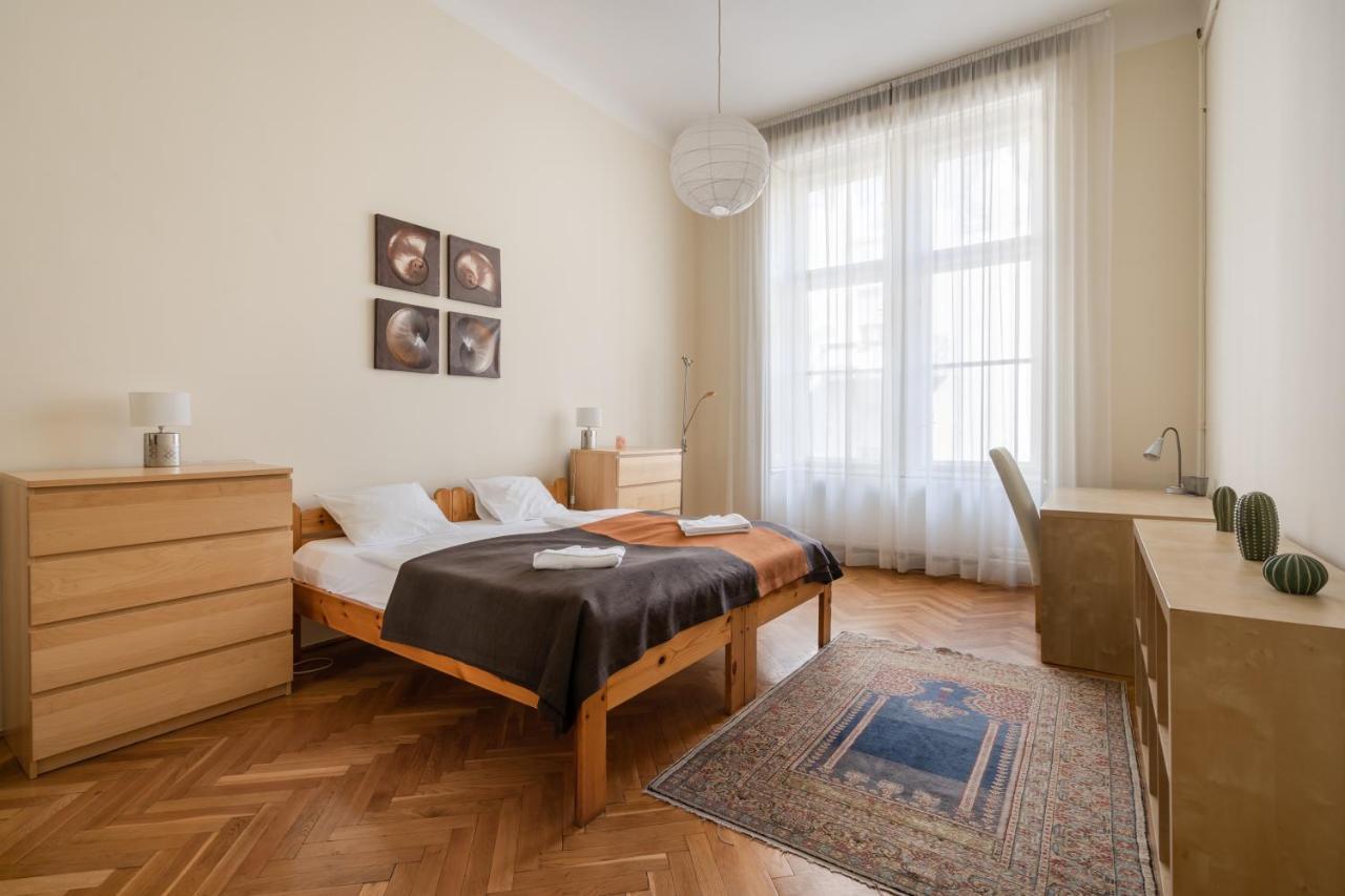 Lonyay Grand Central Budapeste Exterior foto